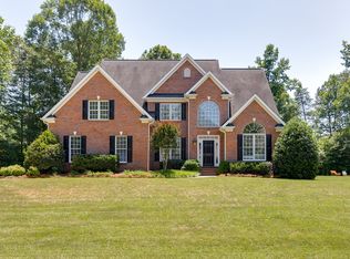 6103 Mountain Brook Rd, Greensboro, NC 27455