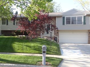 1210 Pear Tree Ct, West Bend, WI 53090