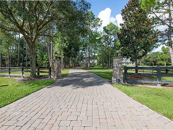 4th image of 1556 Bluewater Run