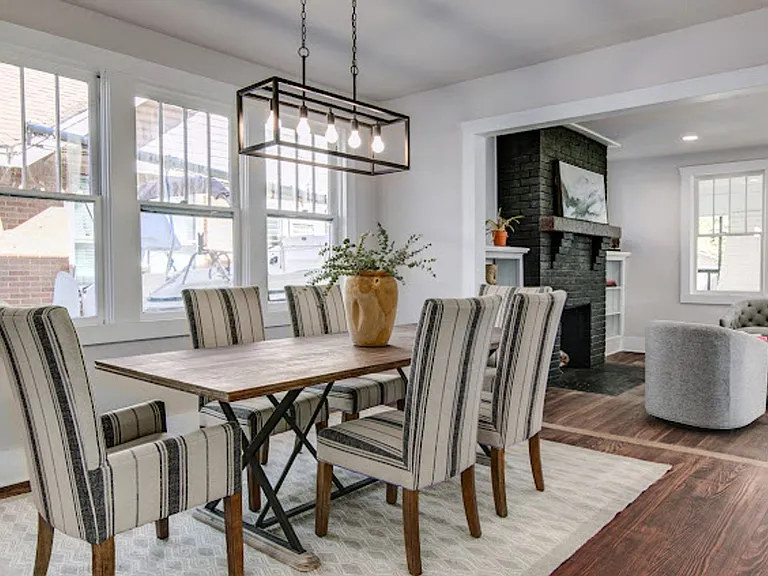 2301 Pecan St — Photo 4