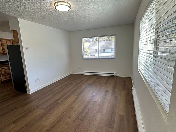 4th image of 814 Saint Francis St
