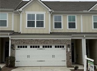 360 Salt Lake Ln, Hoschton, GA