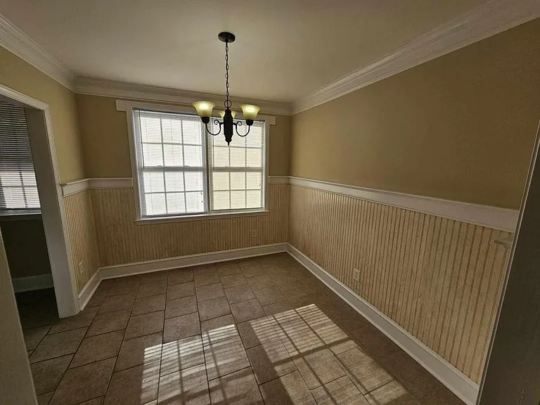 133 Auburn Ave — Photo 3