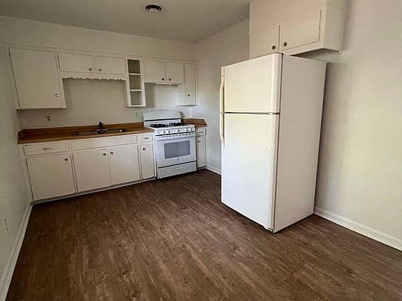 4th image of 311 N 19th St #B