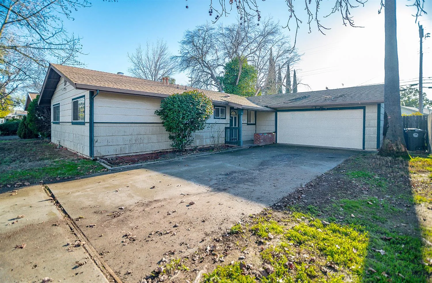 10413 Georgetown Dr photo 1