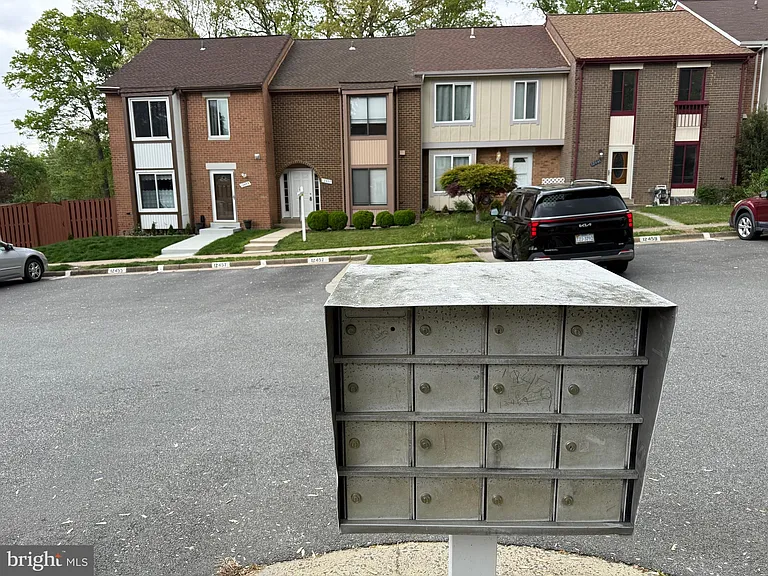 12457 Andover Ct — Photo 34