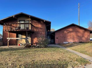 304 W 18th St, Grand Island, NE 68801