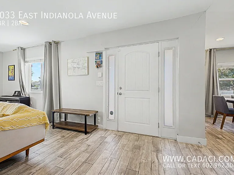 1033 E Indianola Ave — Photo 5