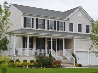 9 Helms Mill Rd, Hackettstown, NJ 07840