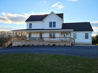 251 Hokie Ln, Stephens City, VA 22655