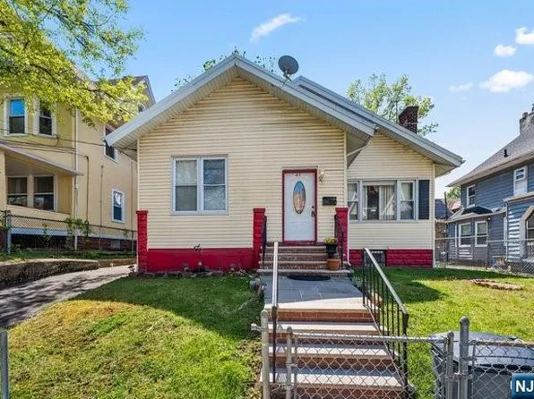 44 Scheerer Ave, Newark, NJ 07112