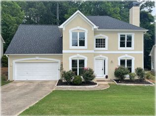 7034 Surrey Dr, Woodstock, GA 30189