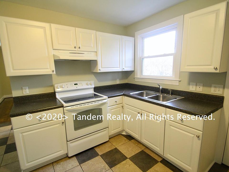 1st image of 321 S 14th St #957218861