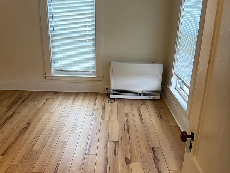 33 N Main St #2 — Photo 7