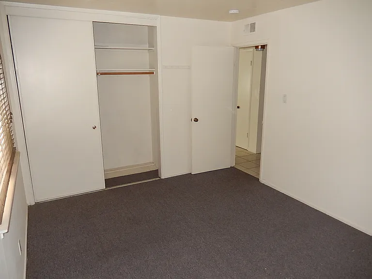 1735 Highland Pl #37 — Photo 8