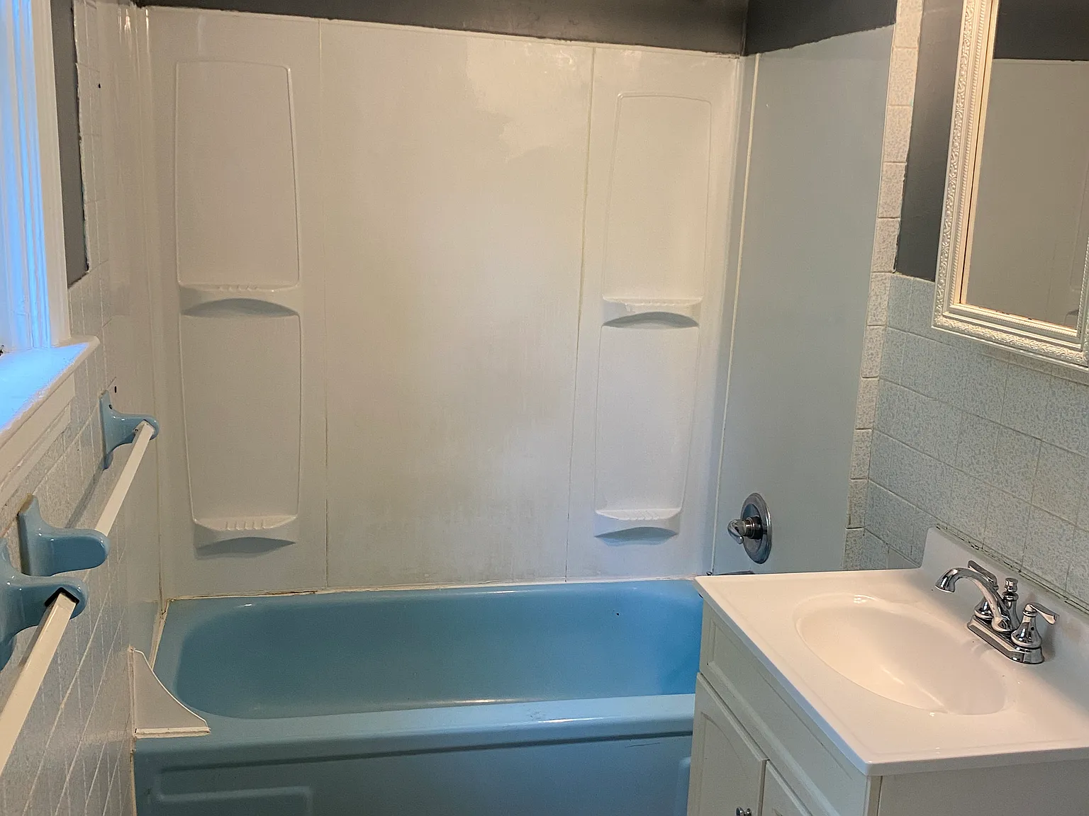 4 bed, 1866 sqft, $1,900 — Photo 2