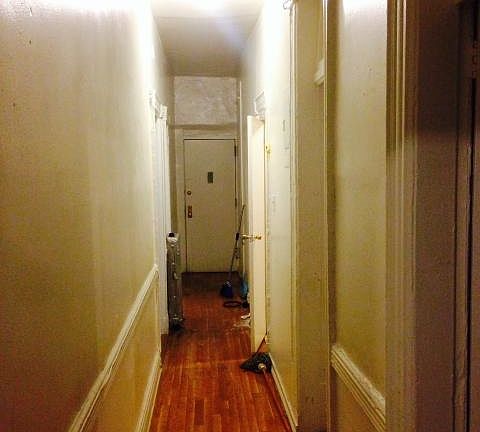 3rd image of 320 Lafayette Ave