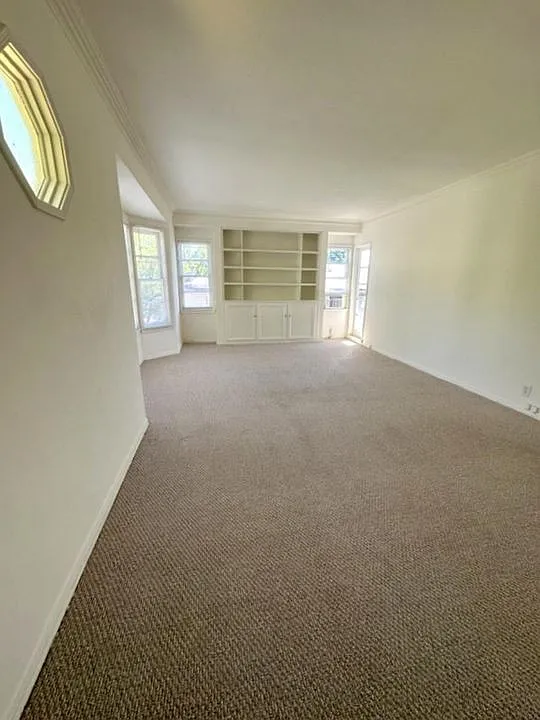 2 bed, 1.0 bath, $3,100 — Photo 4