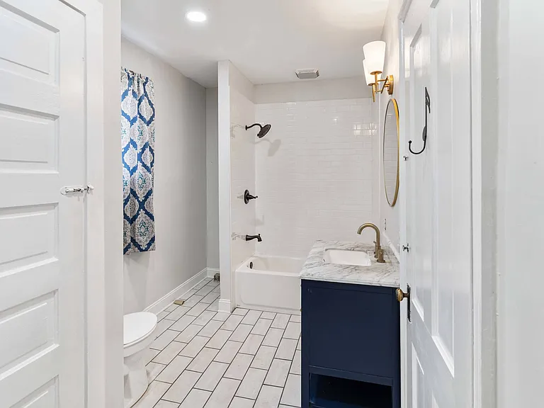 2054 Walton Way — Photo 6