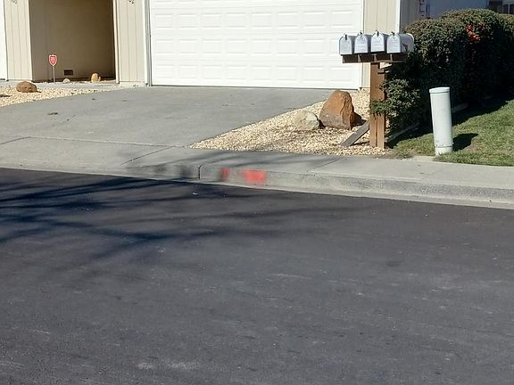 2nd image of 102 Woodbury Cir