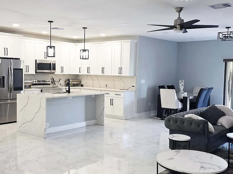 675 Coral Way — Photo 8