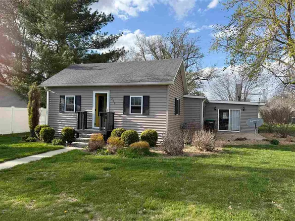 306 E Main St, Wayland, IA 52654