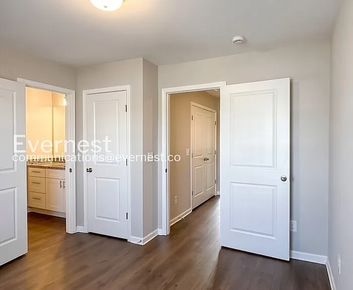 250 Tara Ct — Photo 11