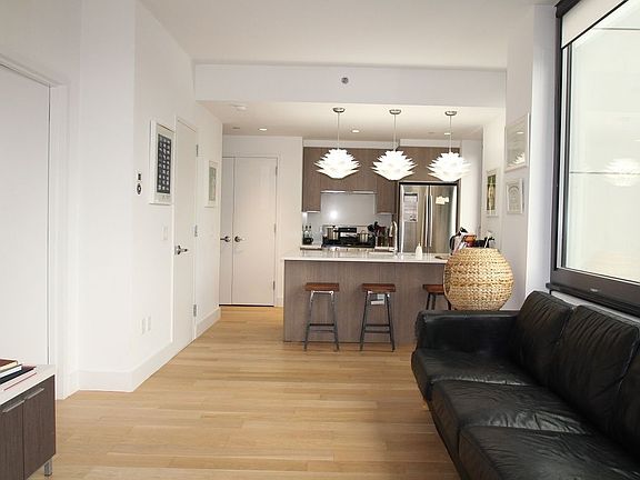 2nd image of 4122 24th St APT 4B