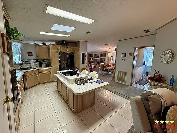 5th image of 1016 E Palm Valley Dr