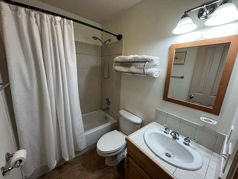 Main Bath Room