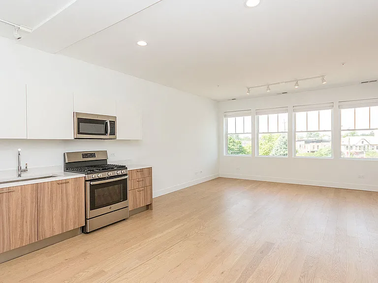 HIGHPOINT Wilmette — Photo 28
