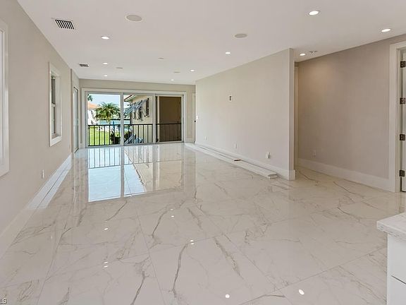 2nd image of 3070 Gulf Shore Blvd N