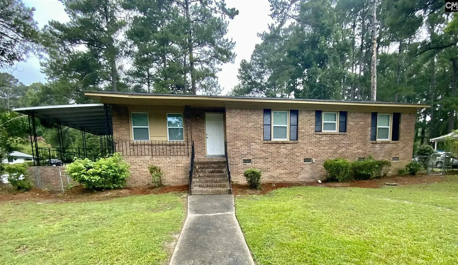 4 bed, 1.5 bath, 1552 sqft, $1,432 — Photo 1