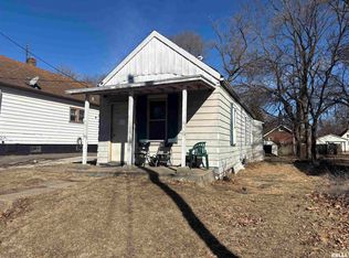 2421 W Garden St, Peoria, IL 61605