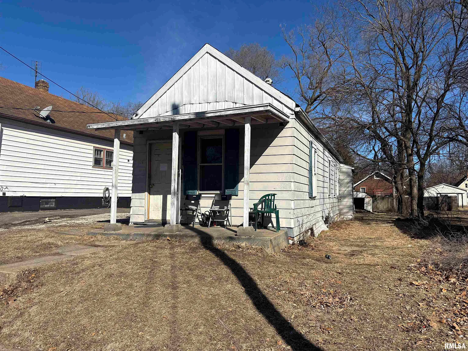 2421 W Garden St photo 1
