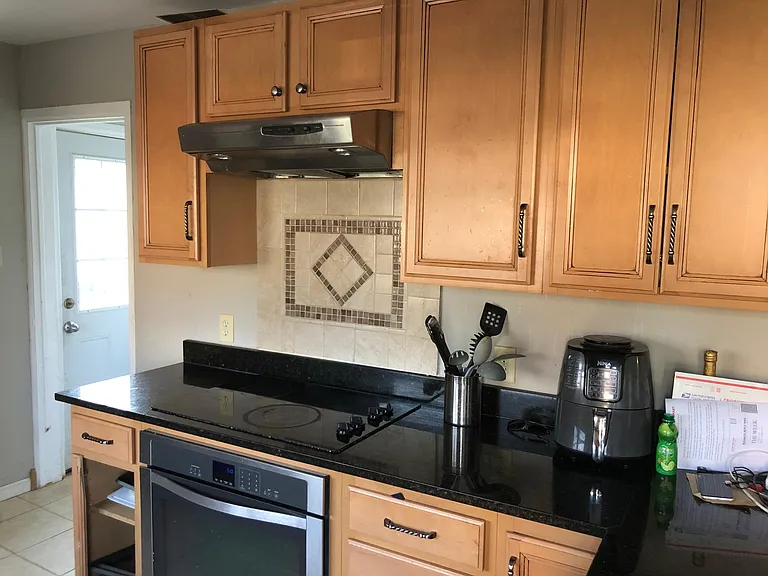 801 Berkley Rd — Photo 10