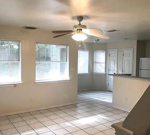 2nd image of 855 Sagewood Trl