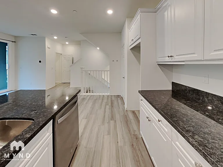 443 Fitzpatrick Rd #102-B1 — Photo 4