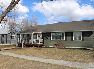 136 W 1st Ave N, Columbus, MT 59019