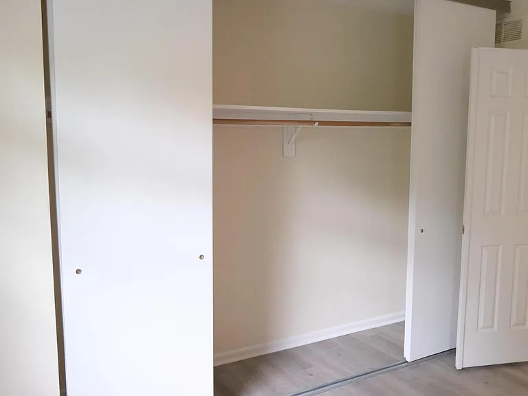 93 Oak Ln — Photo 10