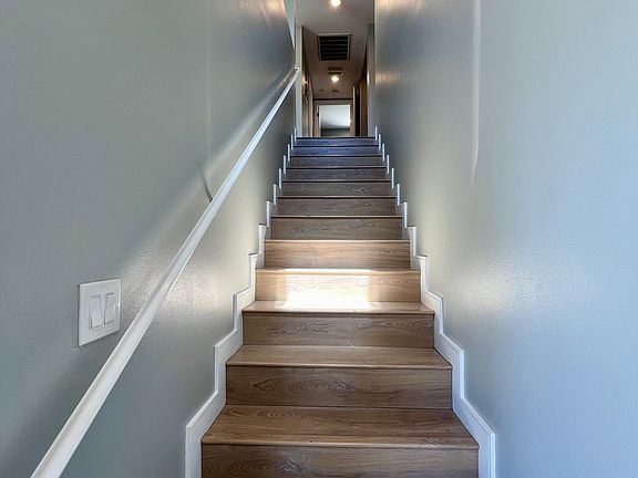 3rd image of 11319 Miranda St #1/2