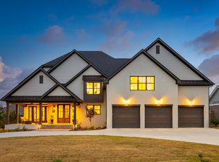 2015 Merlin Dr, Chattanooga, TN 37421