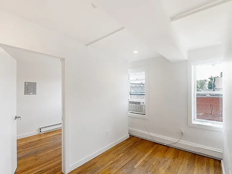 81 Avenue A #3 — Photo 2