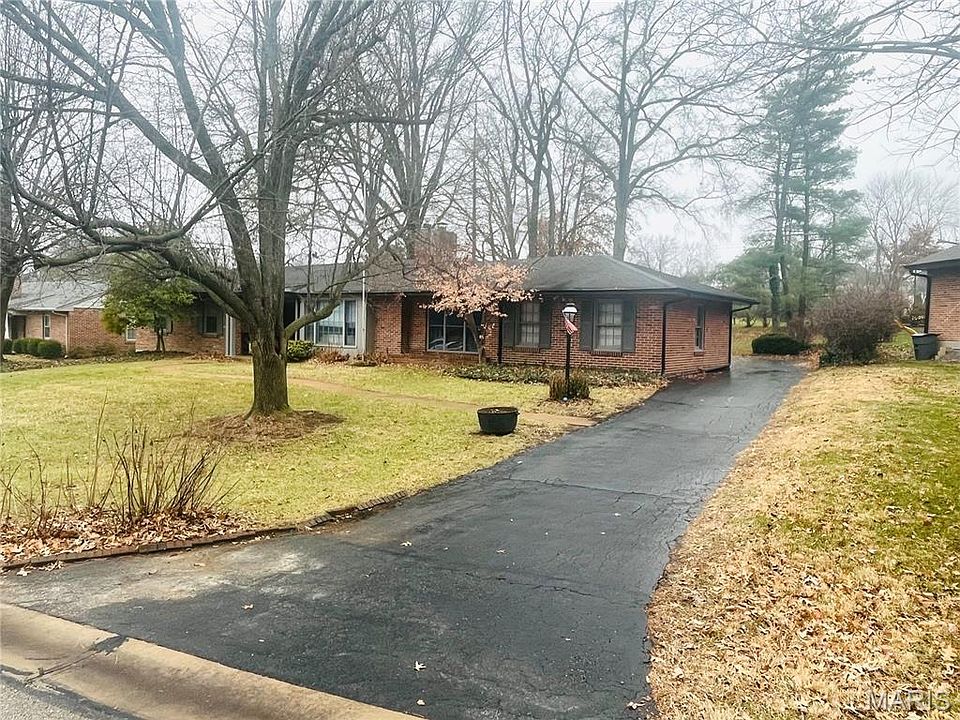 2nd image of 1319 Kendon Dr