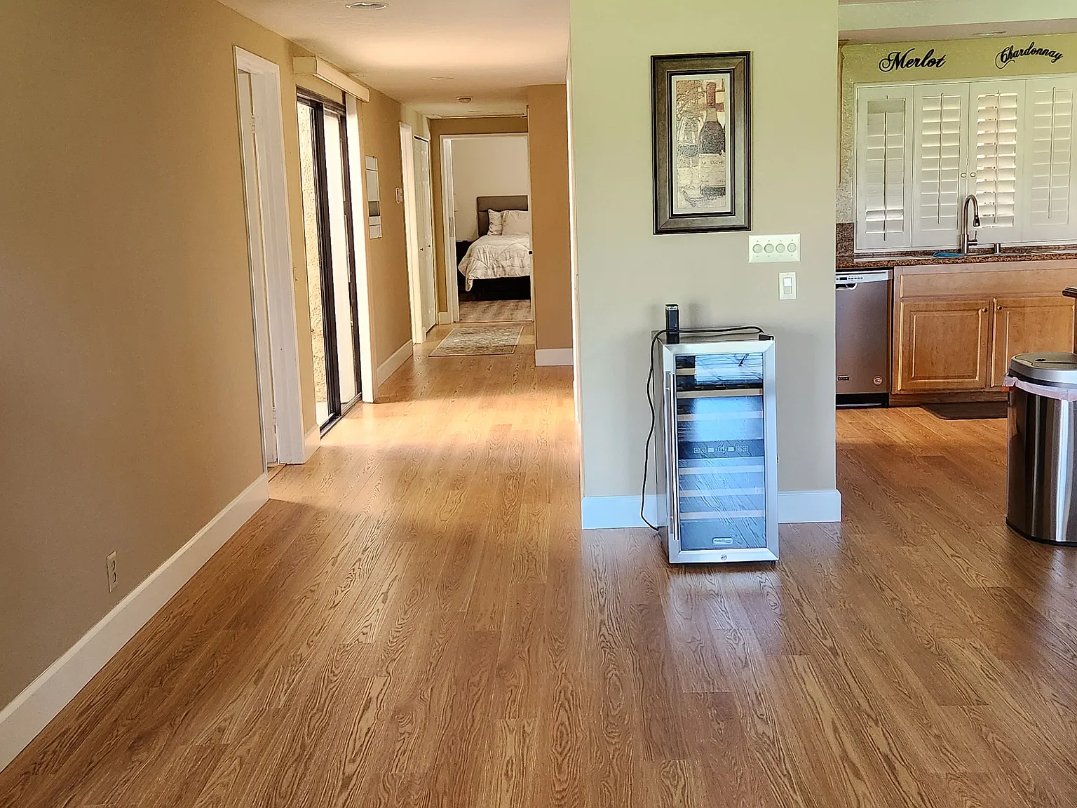 3 bed, 1851 sqft, $3,600 — Photo 3