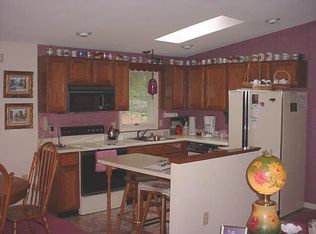 Owego Tpke, Hawley, PA 18428