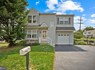 1 Walle St, Norwood, PA 19074