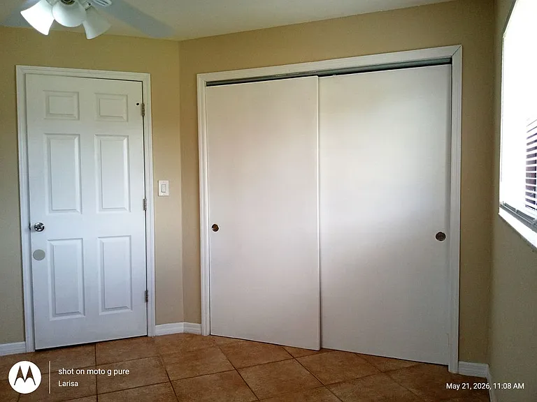 1439 Glick Dr — Photo 9