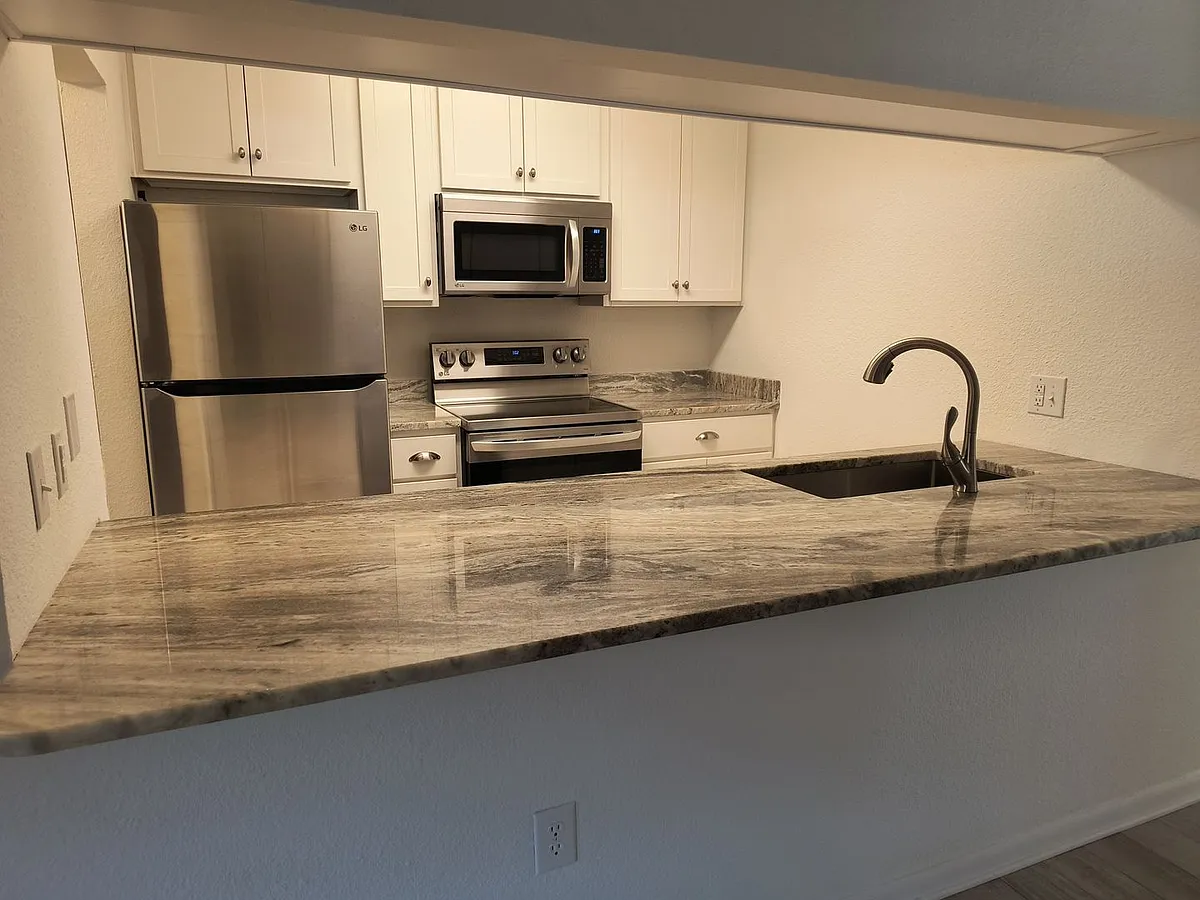 Building Photo - 300 Bayou Blvd #113