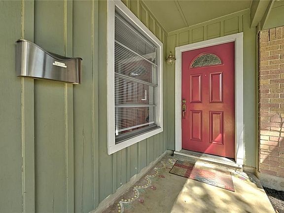 3rd image of 5505 Delwood Dr
